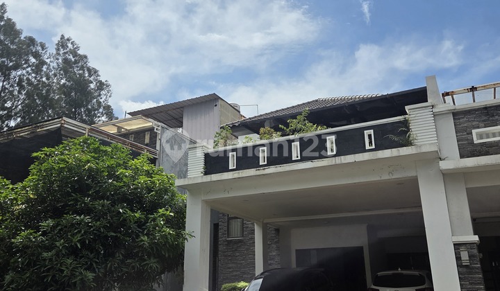 For Quick Sale House in Legenda Wiaata Cibubur For Quick Sale House in Legenda Wiaata Cibubur