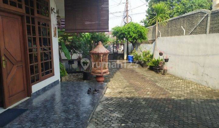 Rumah Besar Di Hoek 2 Lantai Shm Di Pasar Minggu Jakarta Selatan 2