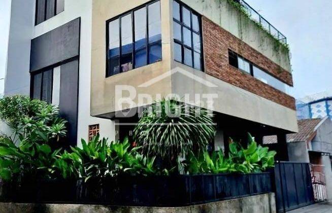 Rumah Di Hook Bergaya Industrial Bagus Rapi Modern 2