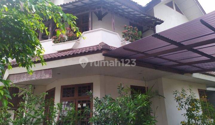 Rumah Besar Di Hoek 2 Lantai Shm Di Pasar Minggu Jakarta Selatan 1