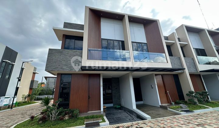 Rumah Siap Huni Sertifikat SHM Anti Banjir di Meruya Jakarta Barat Rumah Siap Huni Sertifikat SHM Anti Banjir di Meruya Jakarta Barat