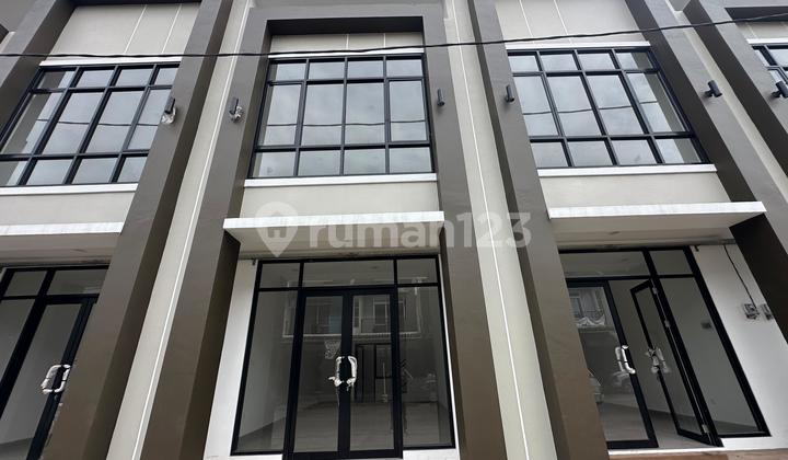 Gold Location Ruko Easy Access Ample Parking Ready for Business Gold Location Ruko Easy Access Ample Parking Ready for Business