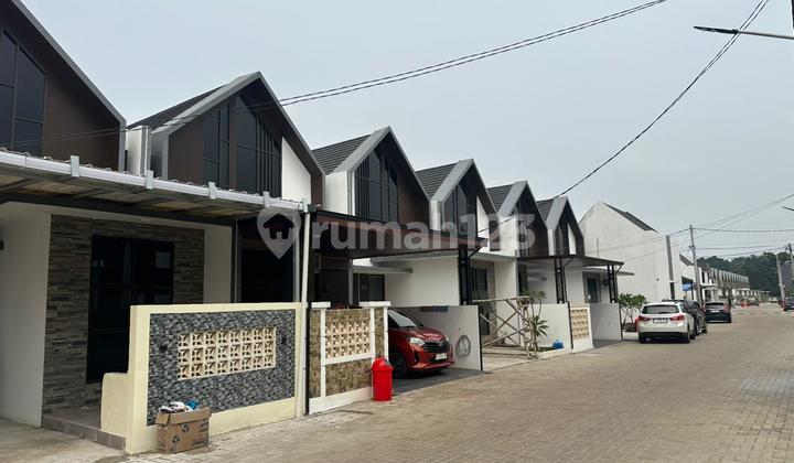 Rumah Siap Huni Hanya 1 Tersisa 1 Unit Fasilitas Kolam Renang 2