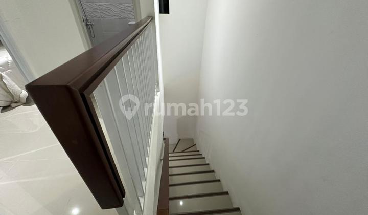 Rumah Karawacip Huni Dekat Kawasan Industri