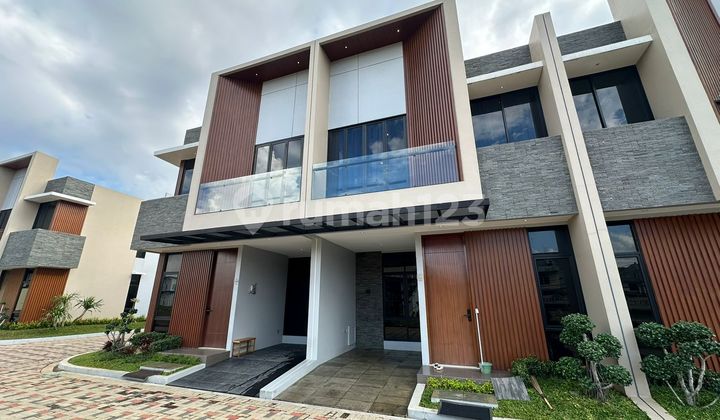 Rumah 2 Lantai Siap Huni Sertifikat SHM di Jakarta Rumah 2 Lantai Siap Huni Sertifikat SHM di Jakarta