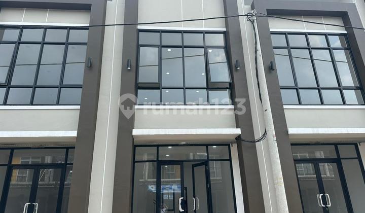 Strategic Commercial Building Ready for Business with Profitable Business Potential Strategic Commercial Building Ready for Business with Profitable Business Potential