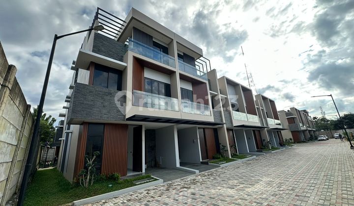 Rumah Cluster Siap Huni 3 Lantai Anti Banjir Rumah Cluster Siap Huni 3 Lantai Anti Banjir