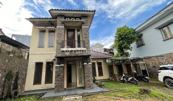 Disewakan Rumah Bisa Parkir 5 Mobil Ditengah Tengah Kota Palembang, Hanya 50 Meter Dr Jl Demang Lebar Daun, Ilir Barat 1, Palembang 1