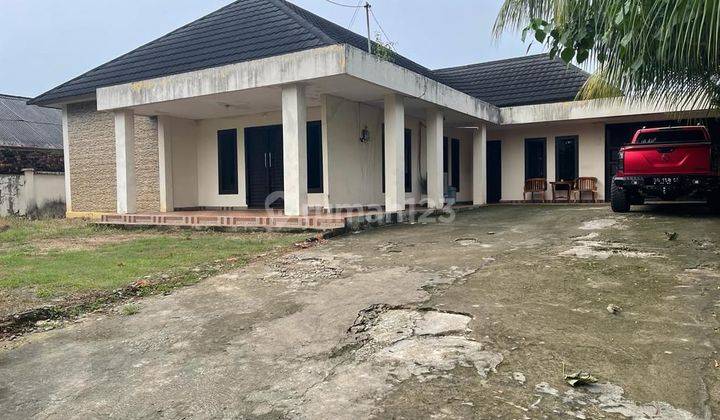 Disewakan Rumah Parkiran Luas Bisa ±8mobil, Lokasi Di Tengah Kota Palembang, Dekat Istana Gubernur Jl Wayhitam, Ilir Barat 1, Palembang 2