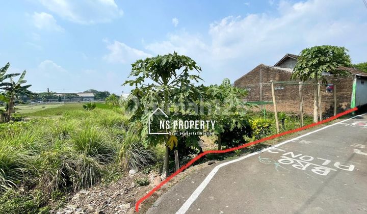 Cheap land ready to build near Banyudono Boyolali toll road. Cheap land ready to build near Banyudono Boyolali toll road.