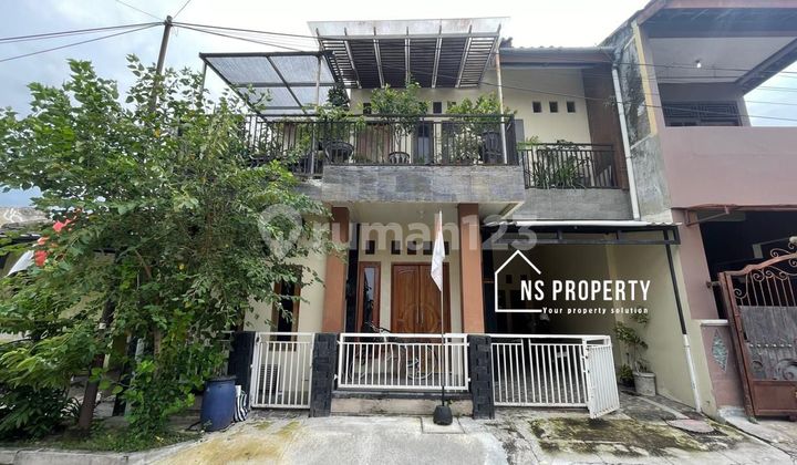 Rumah 2 lantai Colomadu dekat bandara Adi Soemarmo Solo Rumah 2 lantai Colomadu dekat bandara Adi Soemarmo Solo