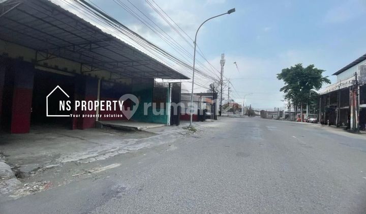 Disewakan ruang usaha bagus strategis Kartasura Solo  2