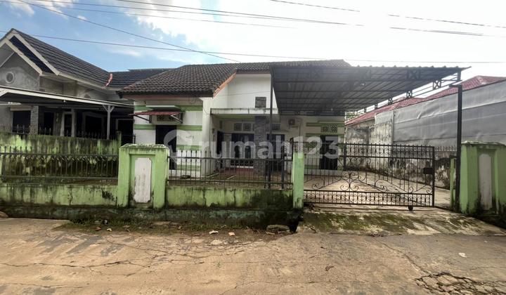 For Sale House on Macan Kumbang Street, Palembang