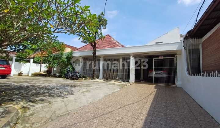 Dijual Rumah Besar Strategis - Pusat Kota Palembang (Talang Kerangga) 1