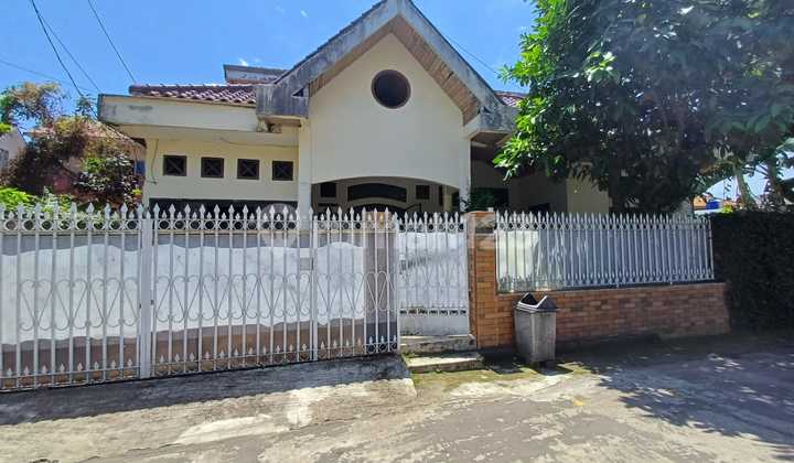 Dijual Rumah di Jalan Gresik Palembang Dijual Rumah di Jalan Gresik Palembang