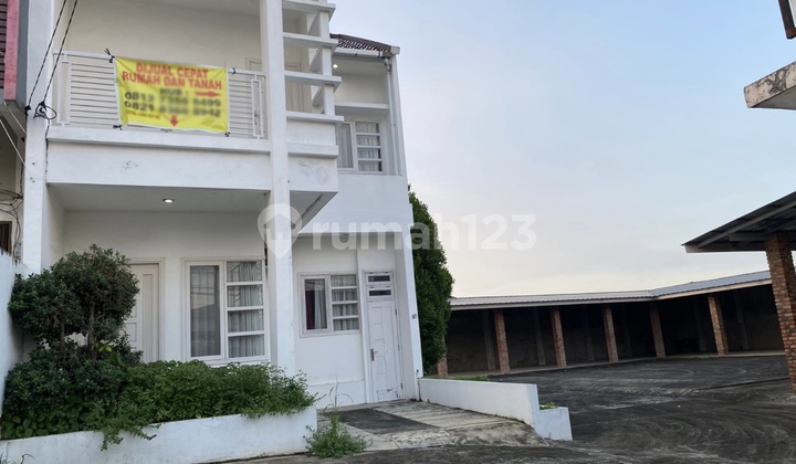 Dijual Townhouse Cantik Bonus Tanah Tempat Usaha Cucian Mobil Jl. Inspektur Marzuki Palembang. 2