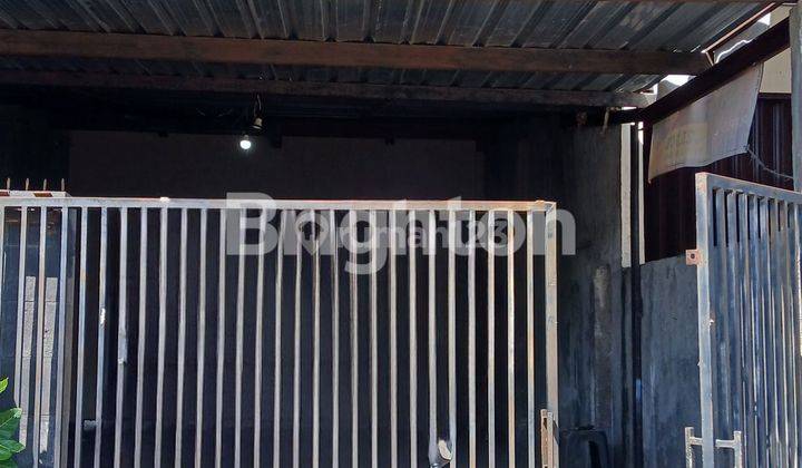 DIJUAL RUMAH 2LANTAI SANGAT STRATEGIS 1