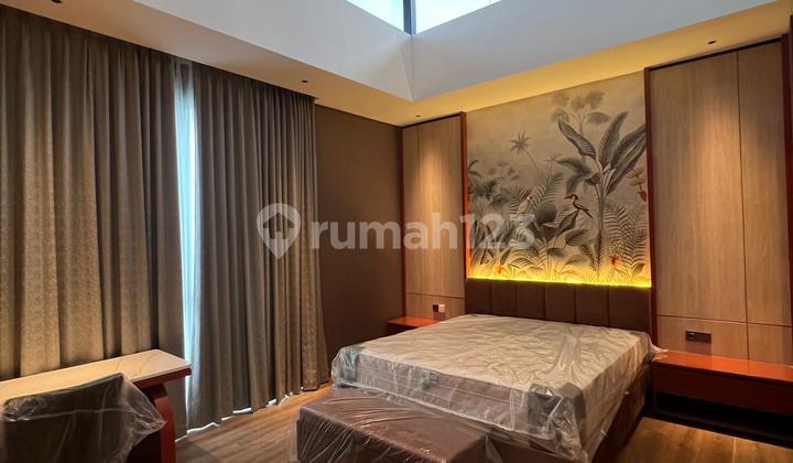 Exclusive Luxury House in PIK