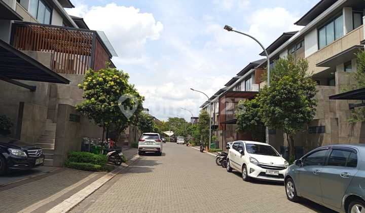 Hot Deal Luxury House Zora Bsd 2