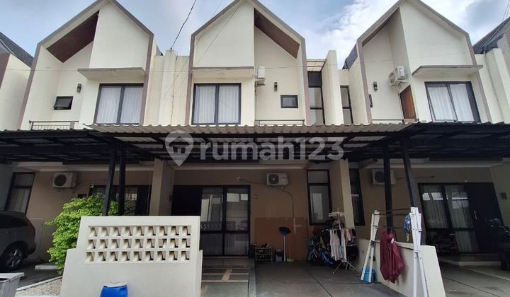 Rumah Bagus 2 Lantai Siap Huni Lokasi Strategis Arjuna Pamulang Tangsel Rumah Bagus 2 Lantai Siap Huni Lokasi Strategis Arjuna Pamulang Tangsel