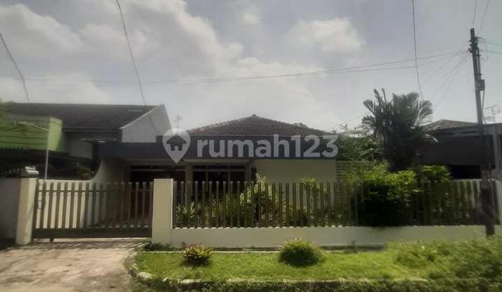 Rumah Asri Lokasi Strategis Tengah Kota di Bogor Baru 2