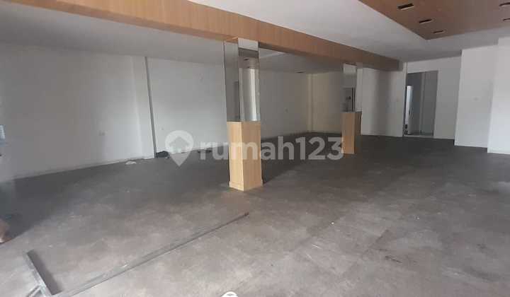 3-Storey Linked Shop House in Pandu Raya Commercial Area, Bogor 2