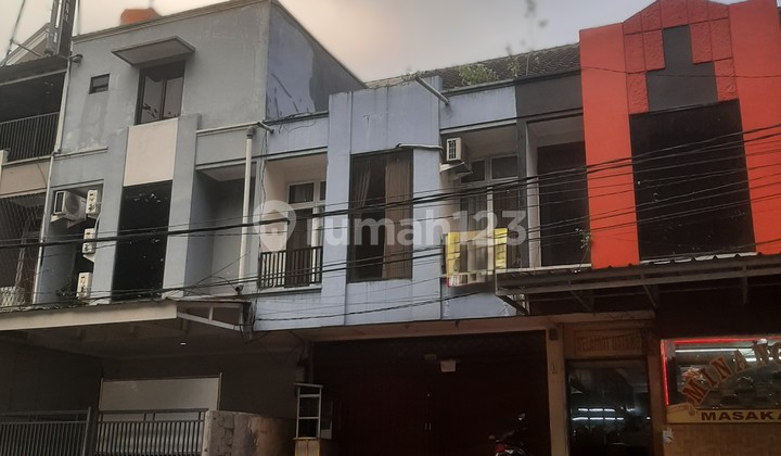 Ruko 3 lantai Area Komersil Bunderan Taman Yasmin Bogor
