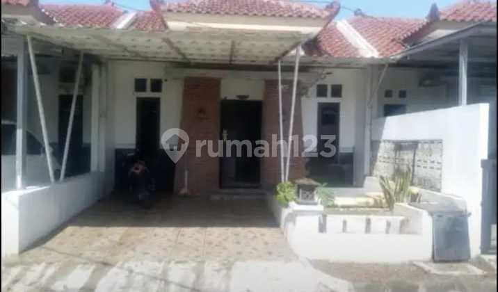 Rumah Siap Huni Lokasi Dekat Stasiun Cilebut Bogor