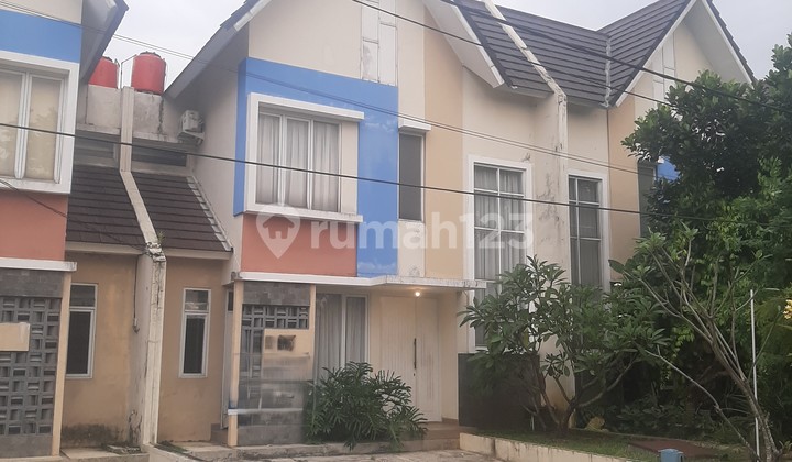 Rumah 2 Lantai Lingkungan Nyaman Asri Bukit Cimanggu City Bogor Rumah 2 Lantai Lingkungan Nyaman Asri Bukit Cimanggu City Bogor