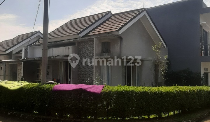 Rumah Hook Lokasi Strategis Rancamaya Bogor
