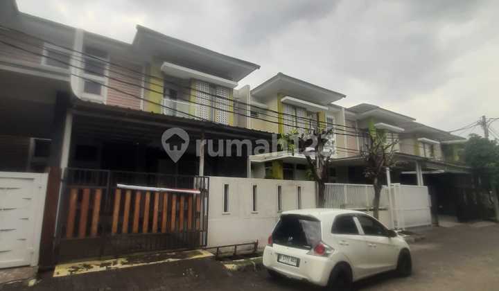 Nice 2-Story House Ready to Occupy Bukit Cimanggu City Bogor Nice 2-Story House Ready to Occupy Bukit Cimanggu City Bogor