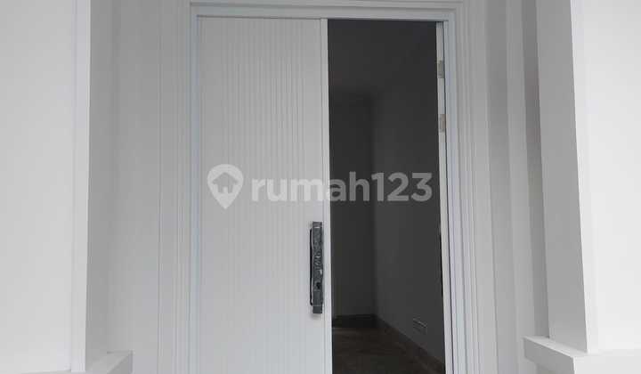 Rumah 2 lantai siap huni di Pasadena Gading Serpong 2