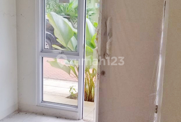 Minimalist House Arcadia Village Gading Serpong, Strategic Location 2