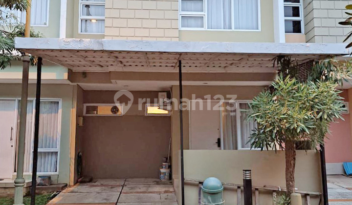 Comfortable Residential House in Virginia Village Gading Serpong, Freehold Title