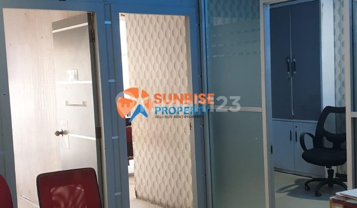 Ruko.4 Lantai Ruko.4 Lantai