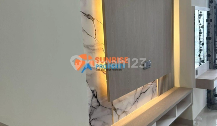 Luxurious, Beautiful and Pretty