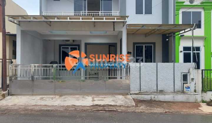 Beautiful House in the City Center. Clean, Comfortable, Nice. Beautiful House in the City Center. Clean, Comfortable, Nice.