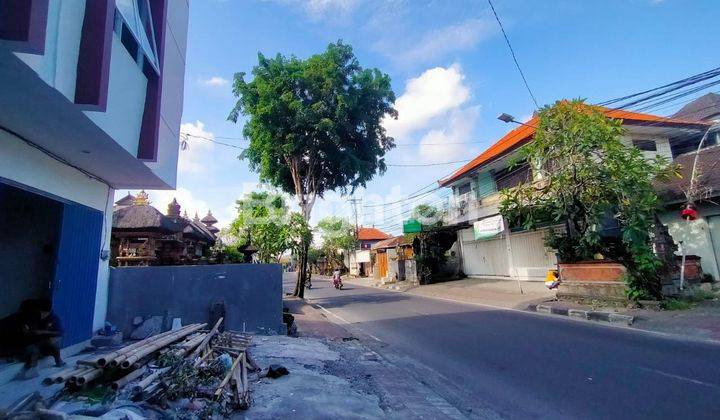 DISEWAKAN RUKO 3 LANTAI DIJALAN UTAMA KEROBOKAN 1