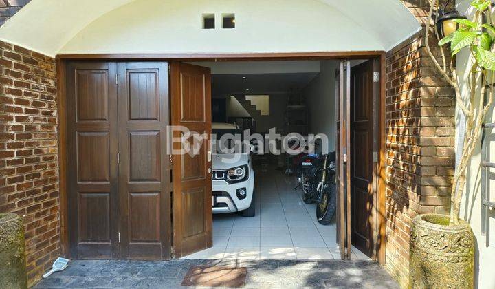 Dijual Rumah Mewah  2 lantai Siap  Huni  di Jl Imam Bonjol Denpasar  2