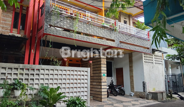 RUMAH DI BEJI DEPOK 3 LANTAI MEWAH SIAP HUNI 2 KAVLING 2 SHM 1