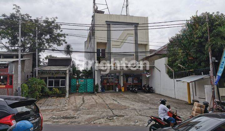RUKO 3.5 LANTAI LOKASI STRATEGIS USAHA DAN INVESTASI UNTUNG 1