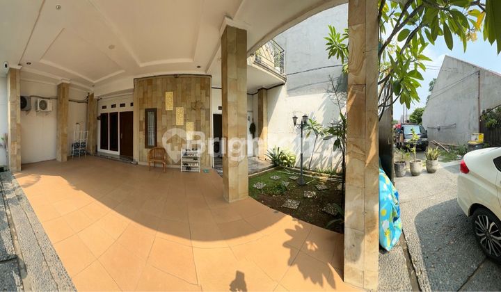 RUMAH 2 LANTAI CIRACAS JAKARTA TIMUR MEWAH AMAN TERAWAT SIAP HUNI LOKASI STRATEGIS 1