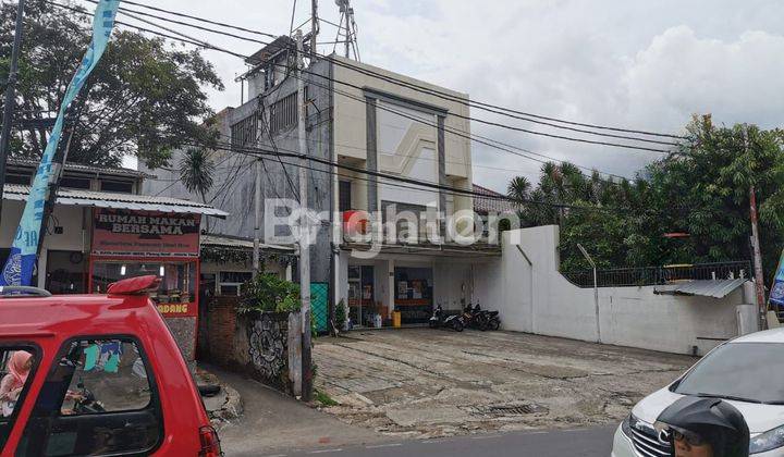 RUKO 3.5 LANTAI LOKASI STRATEGIS USAHA DAN INVESTASI UNTUNG 2