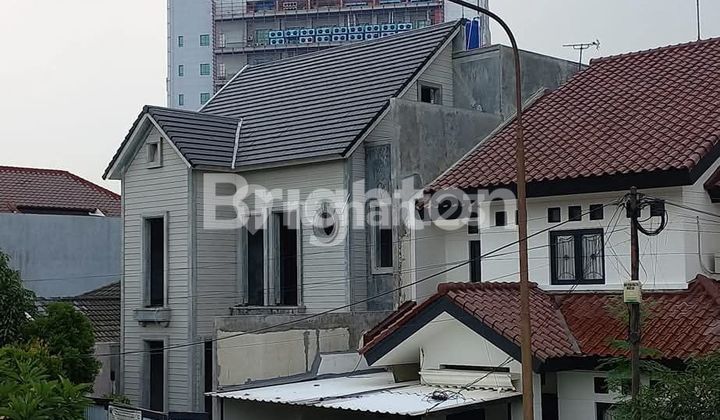 2-STORY HOUSE IN TANJUNG BARAT SOUTH JAKARTA WELL-MAINTAINED READY TO OCCUPY STRATEGIC LOCATION 2-STORY HOUSE IN TANJUNG BARAT SOUTH JAKARTA WELL-MAINTAINED READY TO OCCUPY STRATEGIC LOCATION
