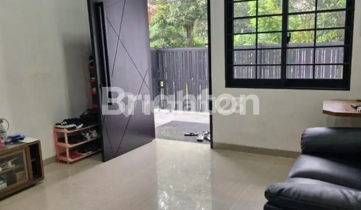 RUMAH 3 LANTAI KELAPA GADING SIAP HUNI SUPER STRATEGIS