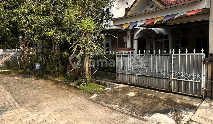 Rumah 2 Lantai Jatijajar Depok Posisi Pojok Aman Nyaman Strategis Rumah 2 Lantai Jatijajar Depok Posisi Pojok Aman Nyaman Strategis