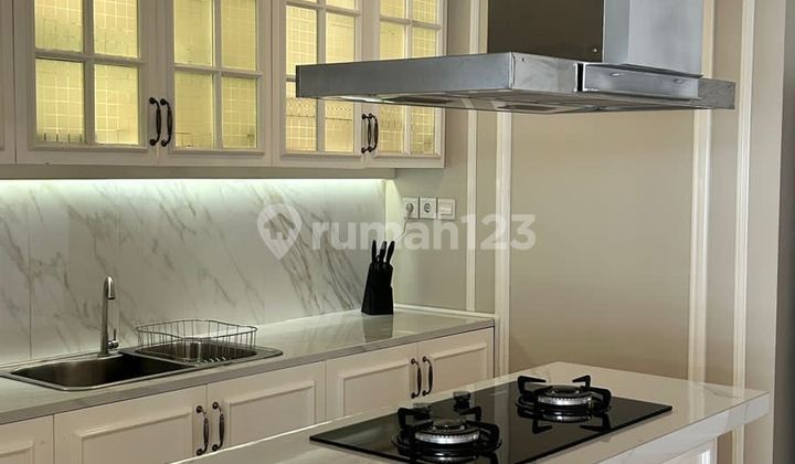 Disewakan Apartemen Royale Springhill Residence 3 Bedroom, Fully Furnished And Fully Renovated Ready To Move-In. 2