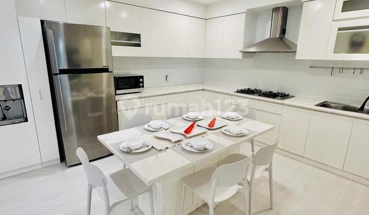 Disewakan Apartemen Taman Rasuna 3Br, Furnished New Renovated Ready To Move-In. 2