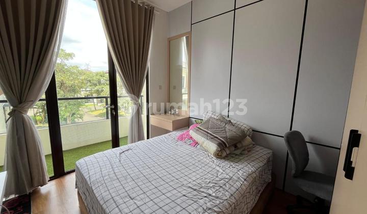 Dijual Rumah Super Rapi & Bersih di Lavon Swan City