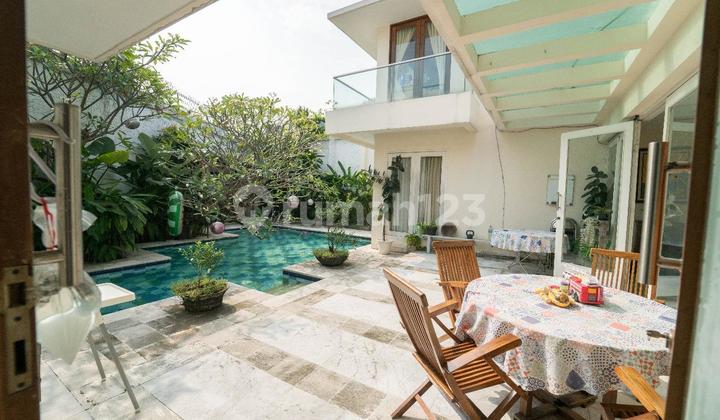 Dijual Rumah di Pondok Indah Ada Swimming Pool